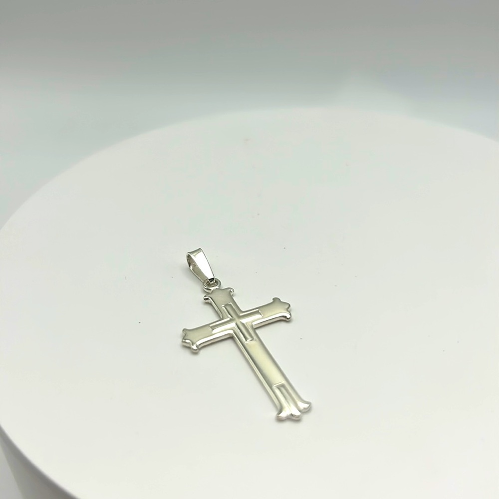 Solid 925 Sterling silver cross pendant